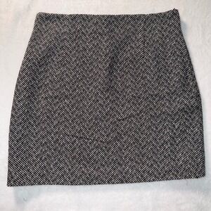H&M Black White Herringbone Wool Blend Mini Skirt Womens Size 6 High Waist P/N